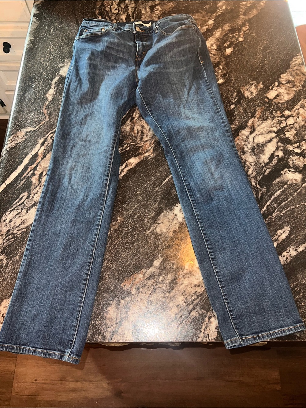 Woman's Y2K Levi Jeans 505